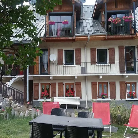 3 Pieces Pour 6 Personnes, Expose Sud, 4 Etoiles, Centre De Valloire. - Fr-1-263-404 Apartment *