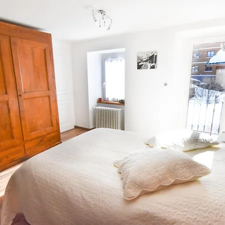 3 Pieces Pour 6 Personnes, Expose Sud, 4 Etoiles, Centre De Valloire. - Fr-1-263-404 Valloire